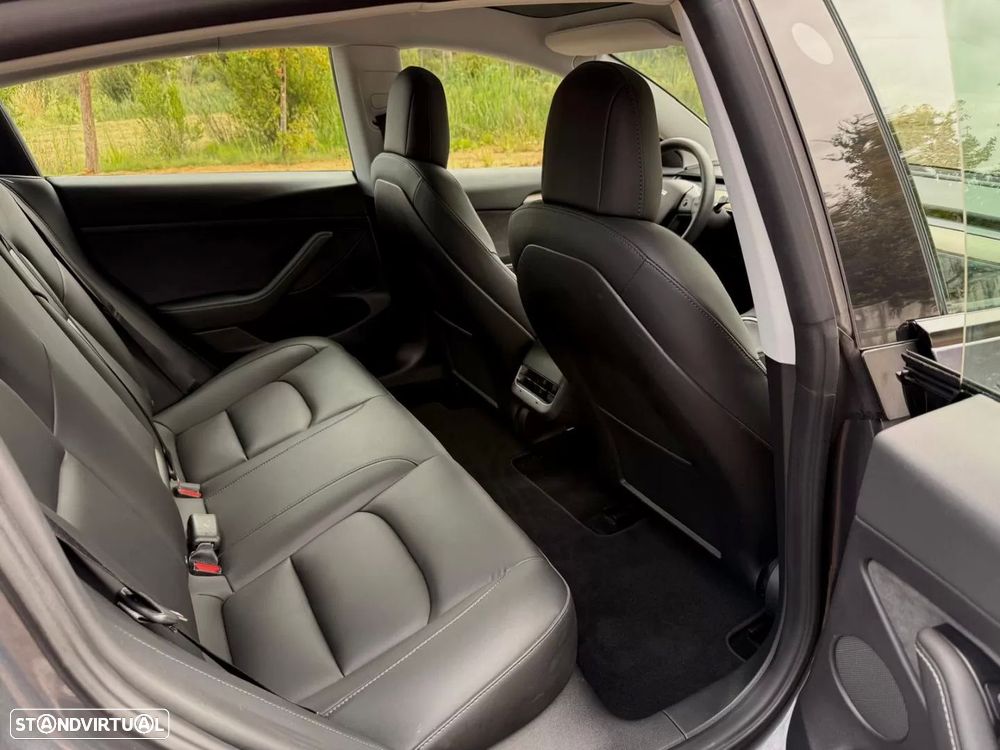 Tesla Model 3 Performance Dual Motor AWD — fotografia 15
