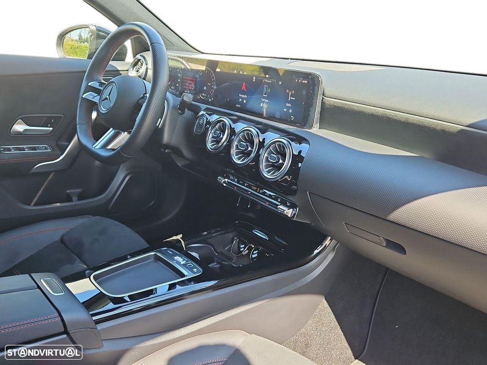 Mercedes-Benz A 250 e 8G-DCT Edition AMG Line - 15