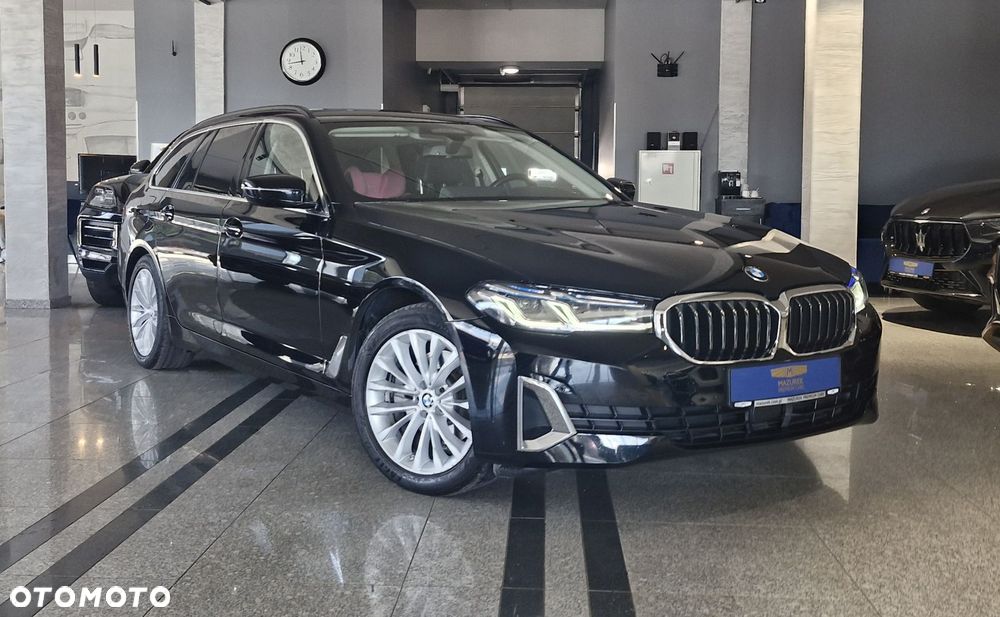 BMW Seria 5 520d xDrive Luxury Line - 1