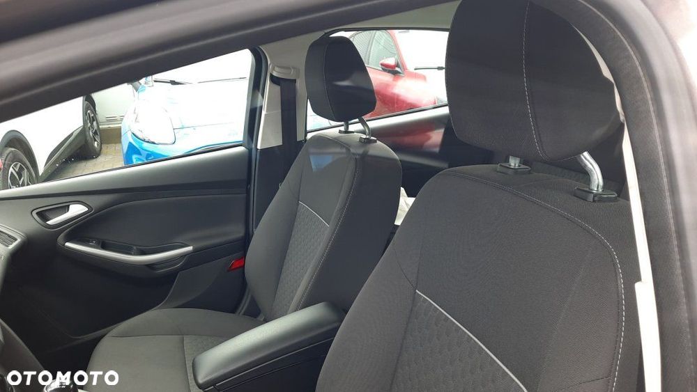 Ford Focus - 10