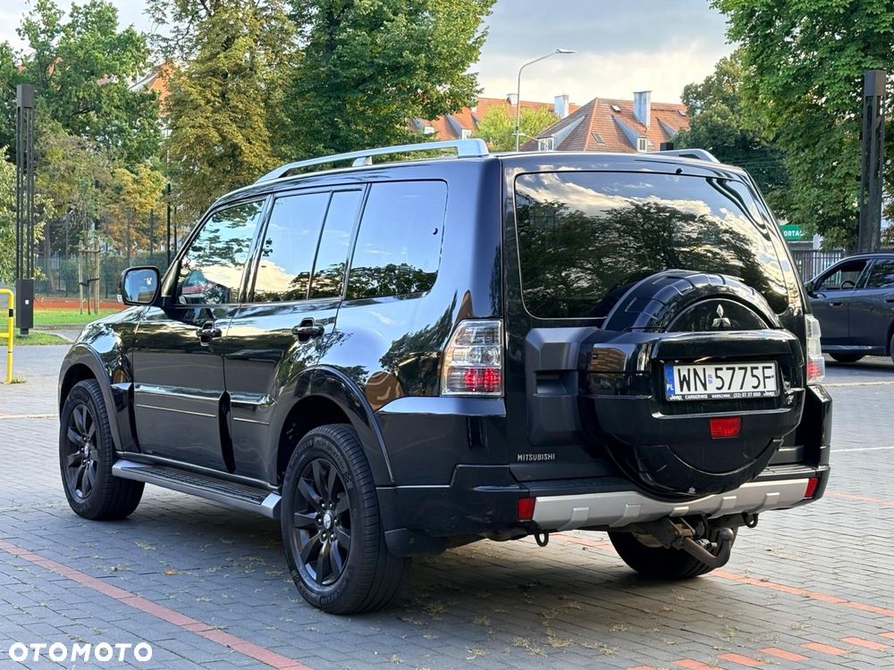 Mitsubishi Pajero - 3
