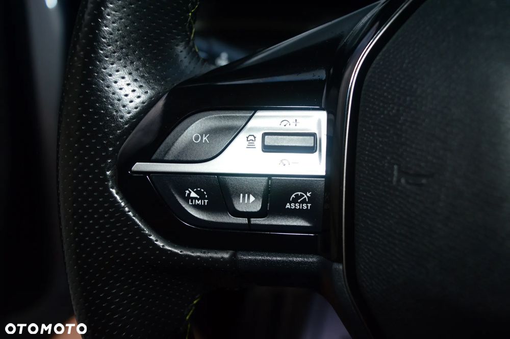 Peugeot 308 BlueHDi 130 EAT8 Stop & Start GT - 30