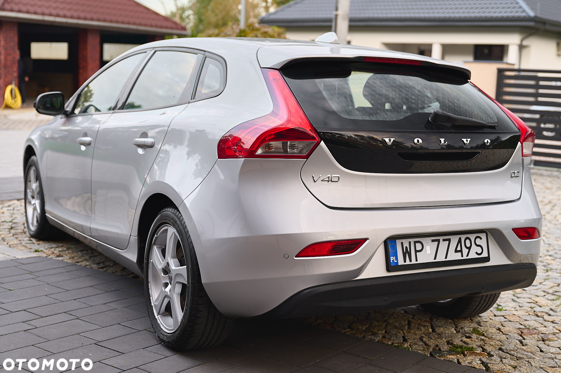 Volvo V40 D2 Momentum - 9