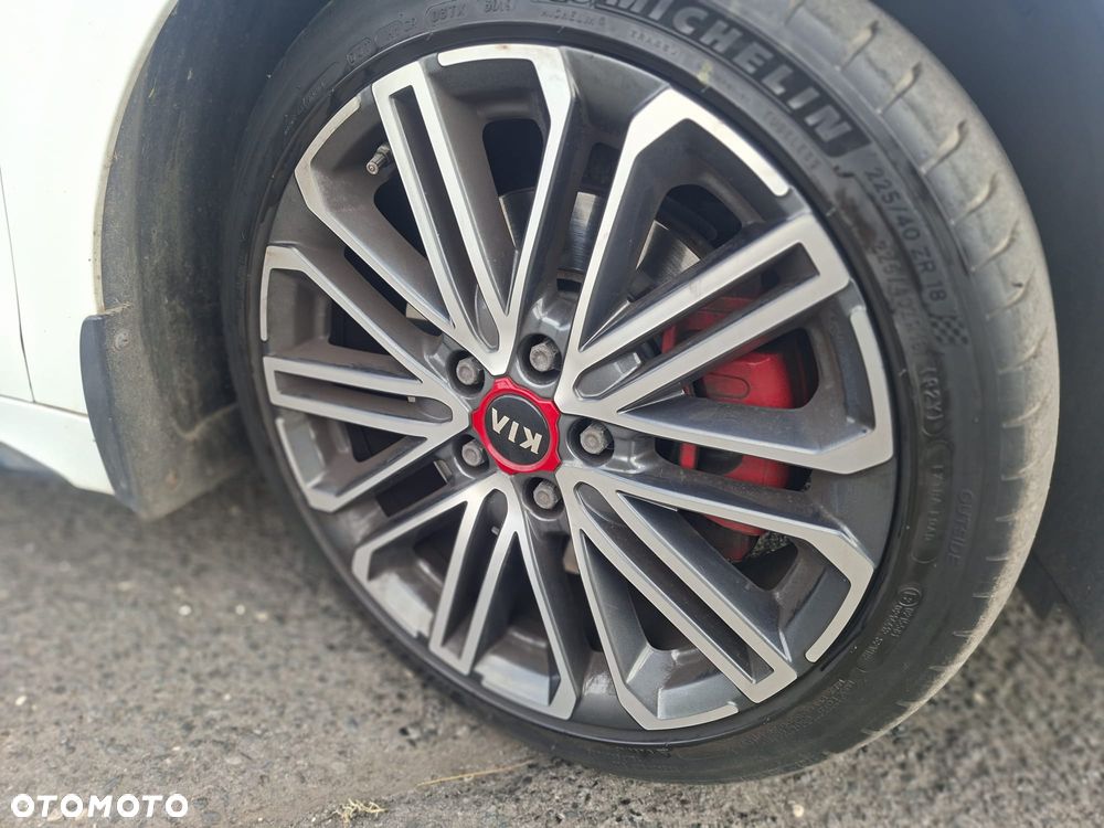 Kia ProCeed 1.6 T-GDI GT DCT - 20