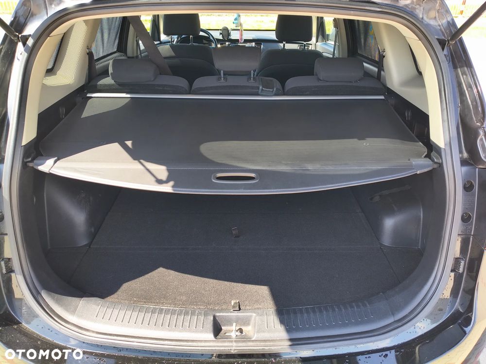 Kia Carens 1.7 CRDi Vision - 9