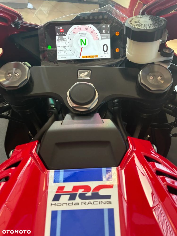 Honda CBR - 7