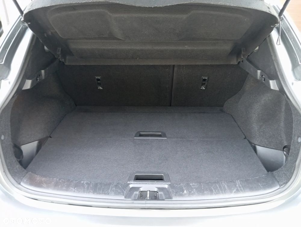 Nissan Qashqai 1.6 DCi N-Connecta - 17