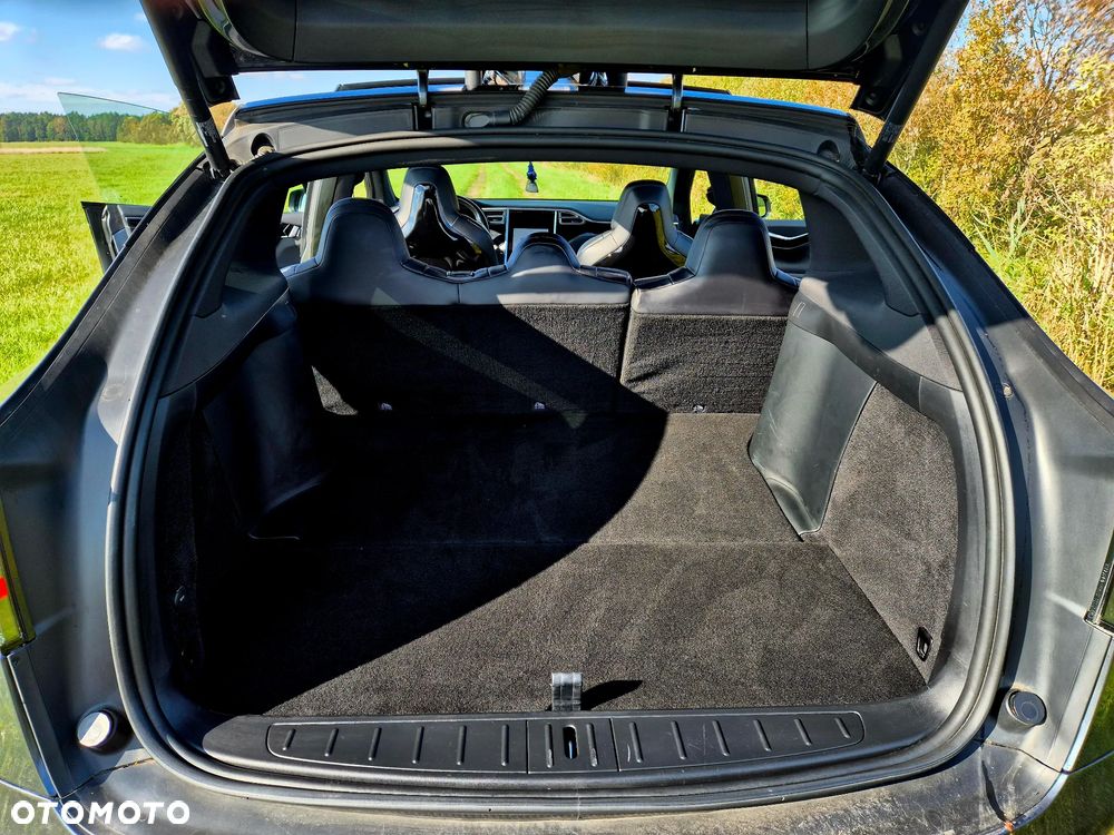 Tesla Model X Long Range Plus - 12