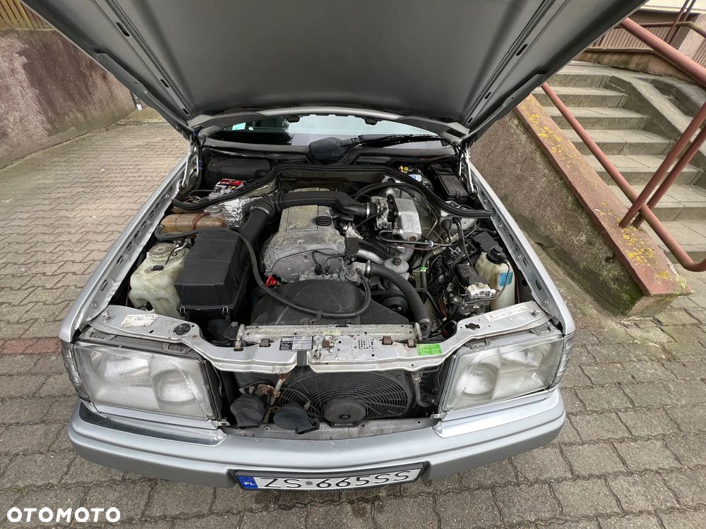 Mercedes-Benz W124 (1984-1993) - 13
