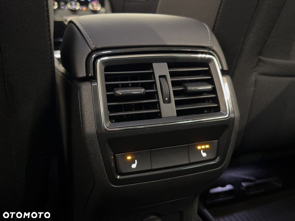 Skoda Karoq 1.5 TSI ACT Style DSG - 17