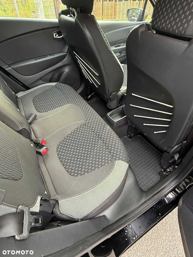 Renault Captur - 24