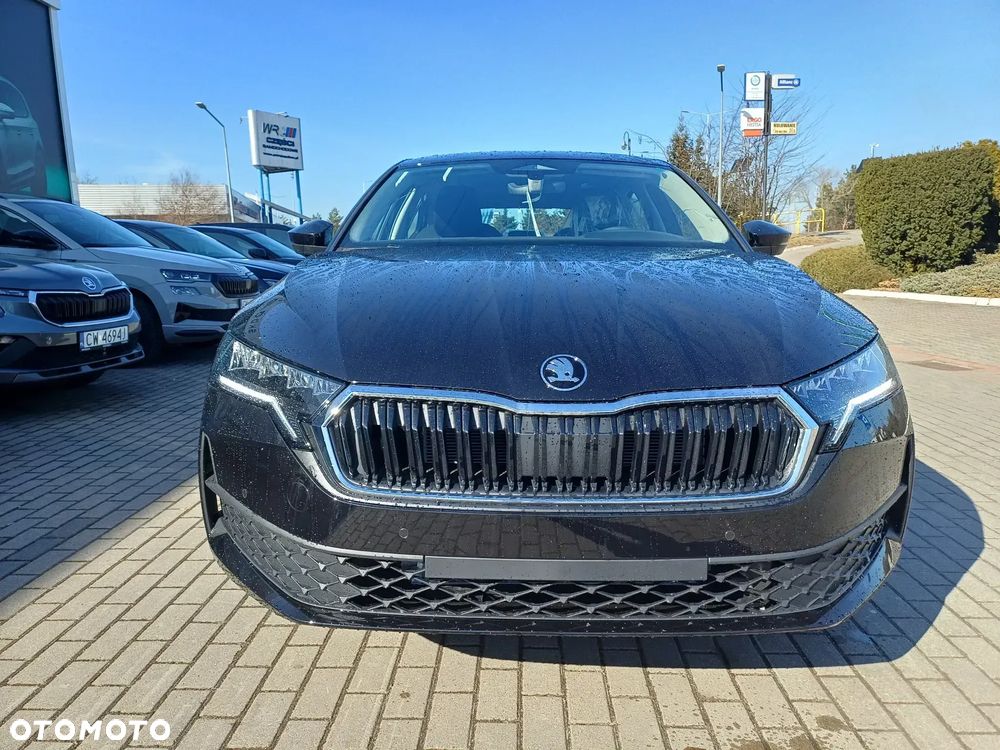 Skoda Octavia 2.0 TDI Drive Essence DSG - 5