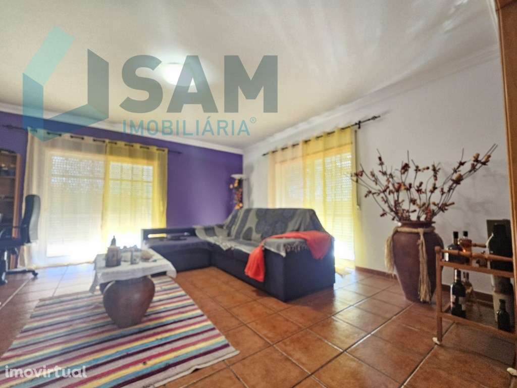 Moradia T4 com garagem e espaço exterior Zona Torres Vedras - Grande imagem: 3/25