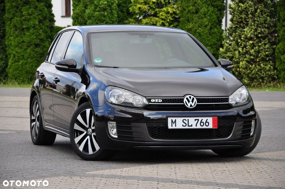 Volkswagen Golf - 8