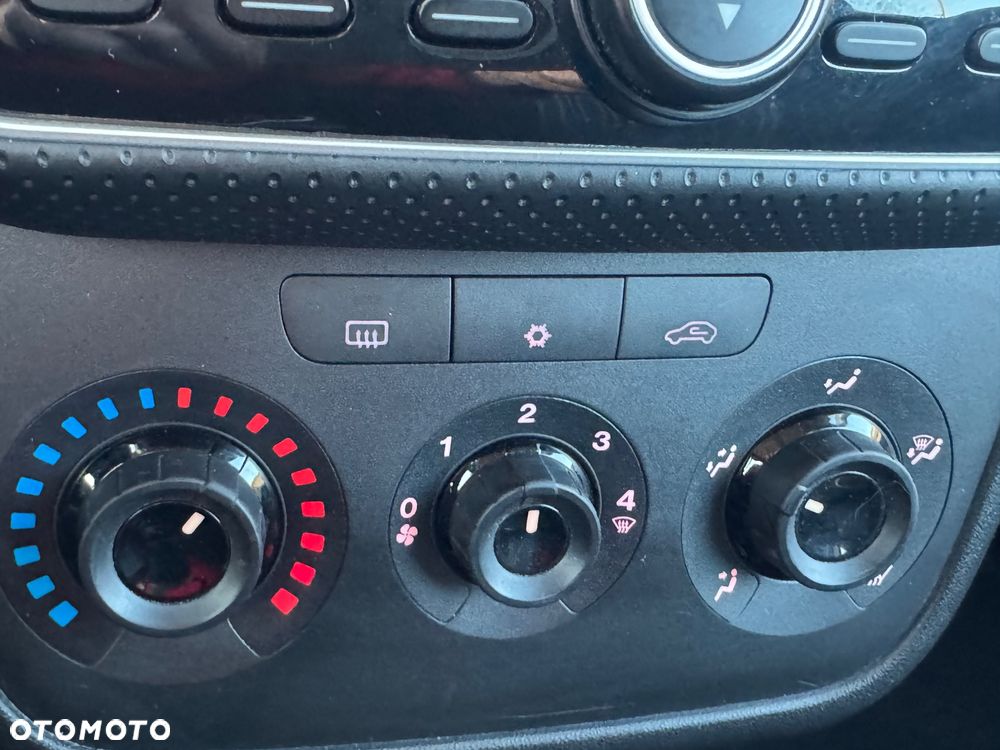 Fiat Punto Evo 1.4 8V Dynamic Euro5 - 10