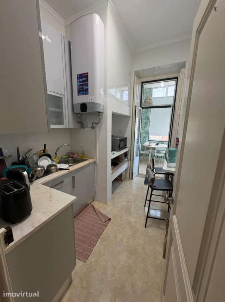 Quarto - localizado em Alcântara Lisbon - Grande imagem: 2/15
