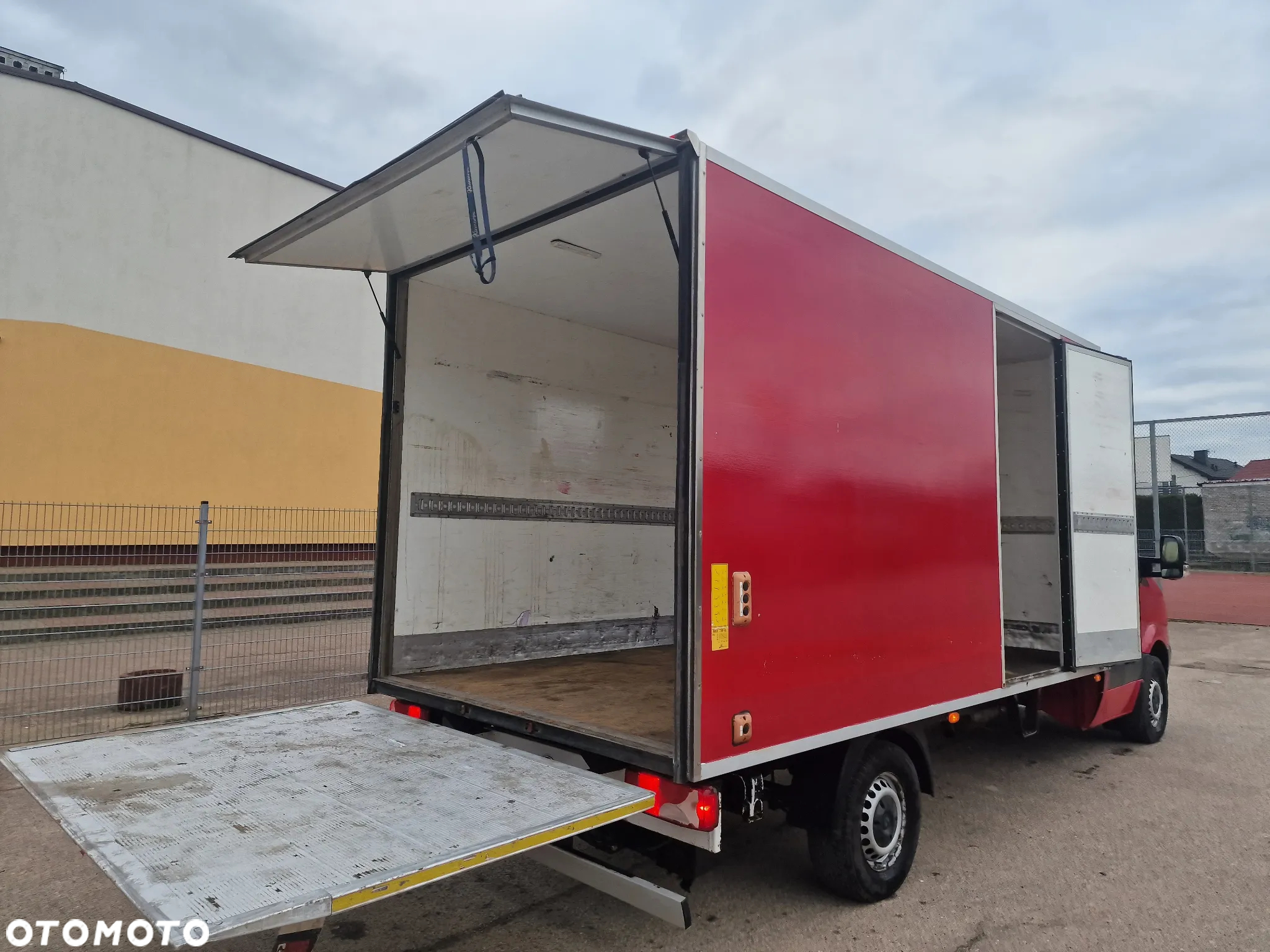 Volkswagen Crafter - 11