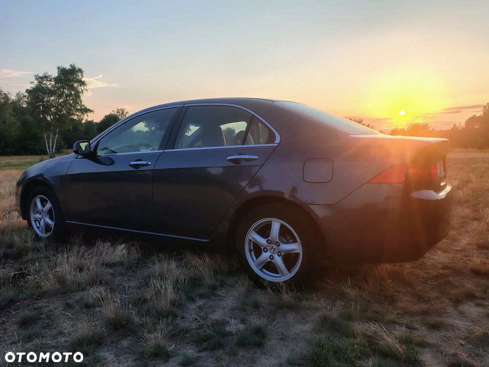 Honda Accord 2.0 i Sport - 8