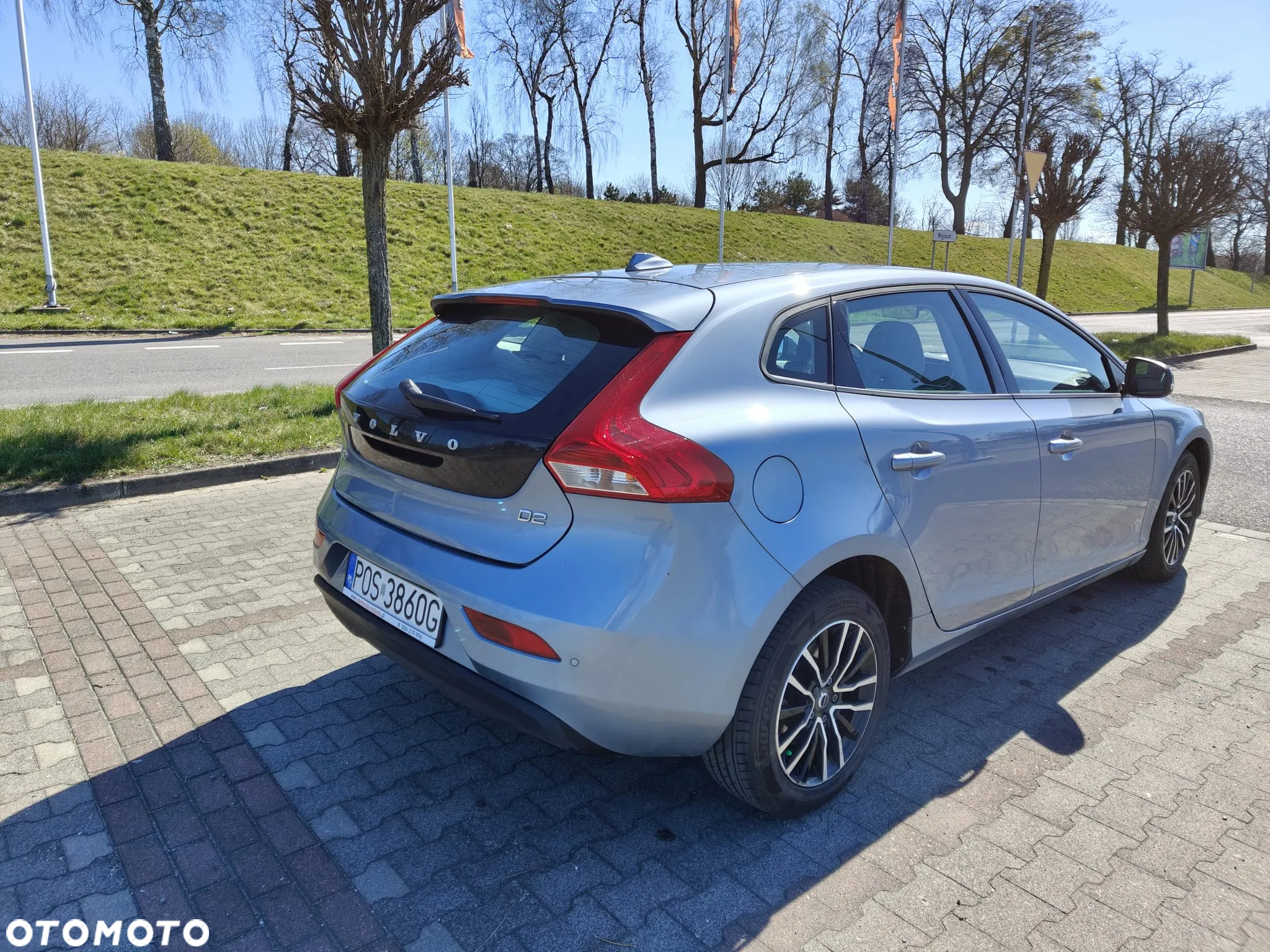 Volvo V40 D2 Drive-E Momentum - 7