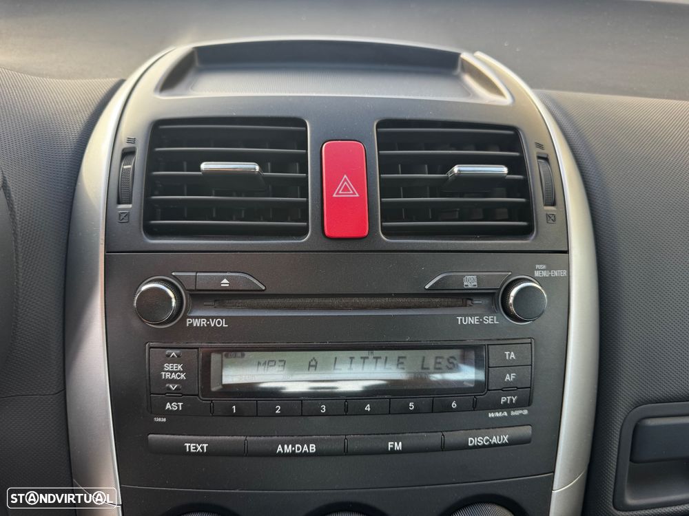 Toyota Auris 1.4 VVT-i AC - 12