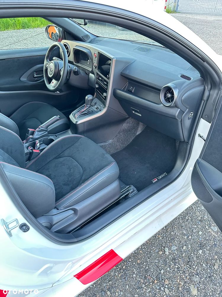 Toyota GR Yaris 1.6 Dynamic - 14