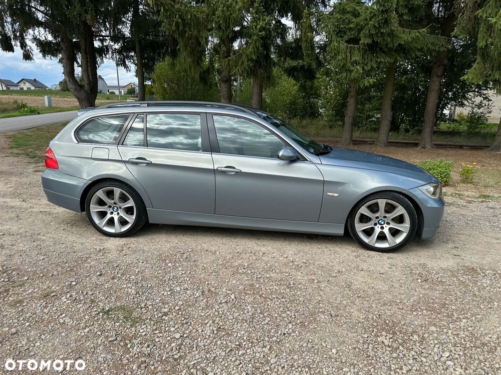 BMW Seria 3 330d - 2