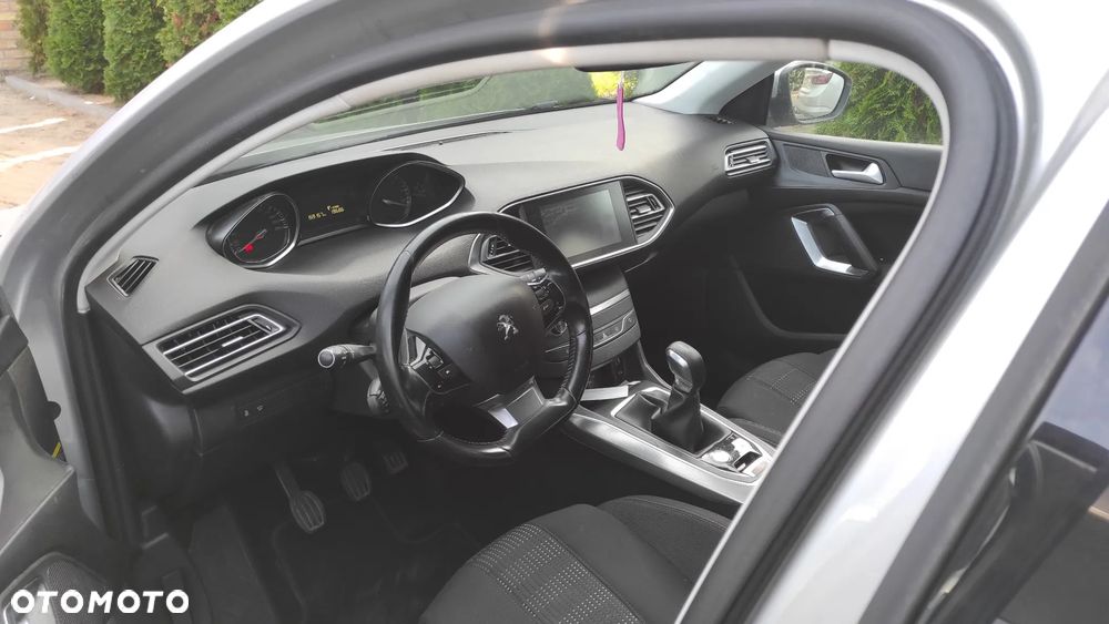 Peugeot 308 - 6