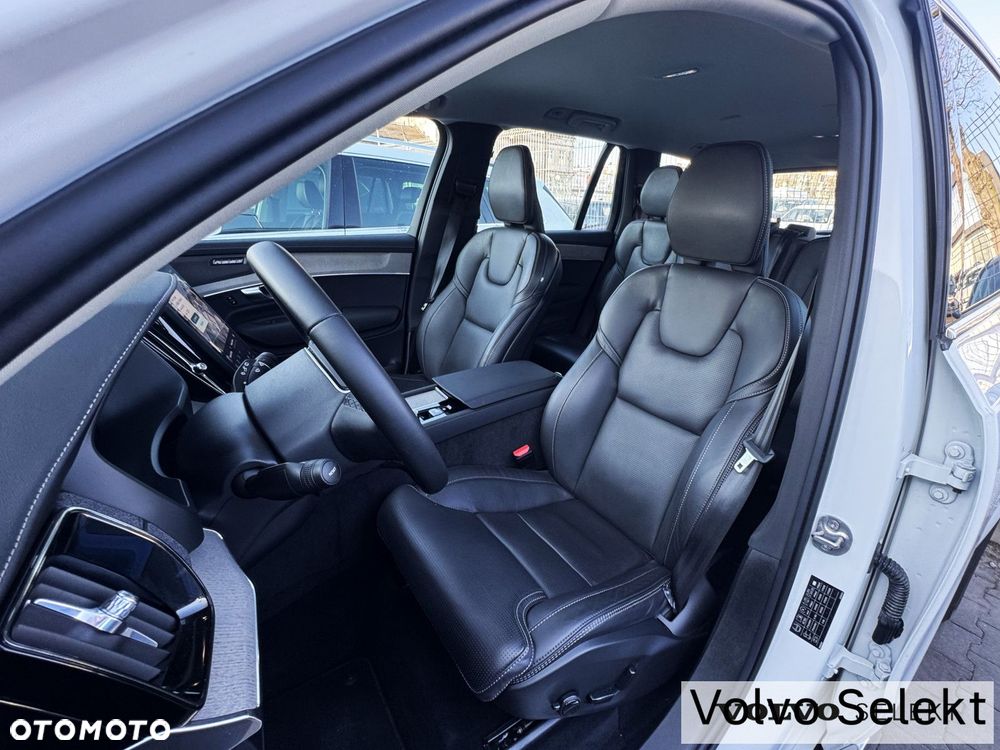 Volvo XC 90 - 32