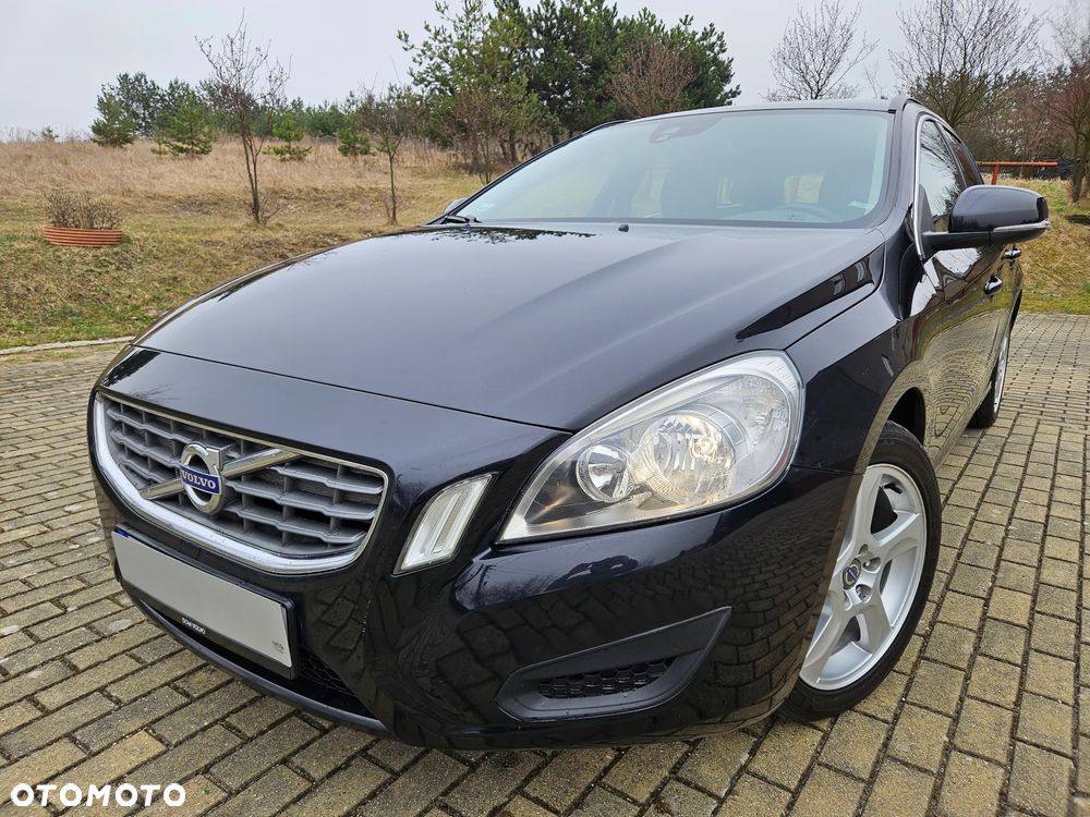 Volvo V60 D2 Kinetic - 1