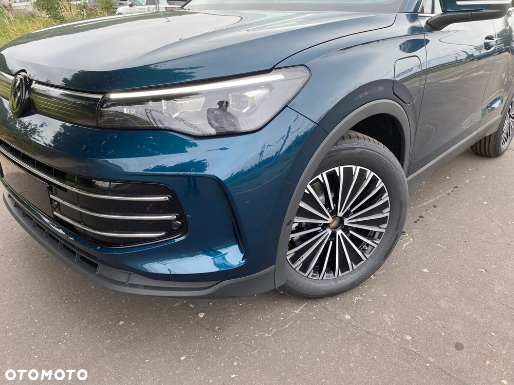 Volkswagen Tiguan - 3
