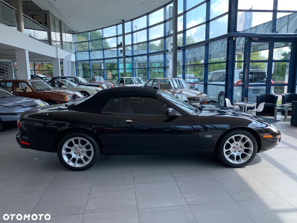 Jaguar XK XKR Cabriolet - 11