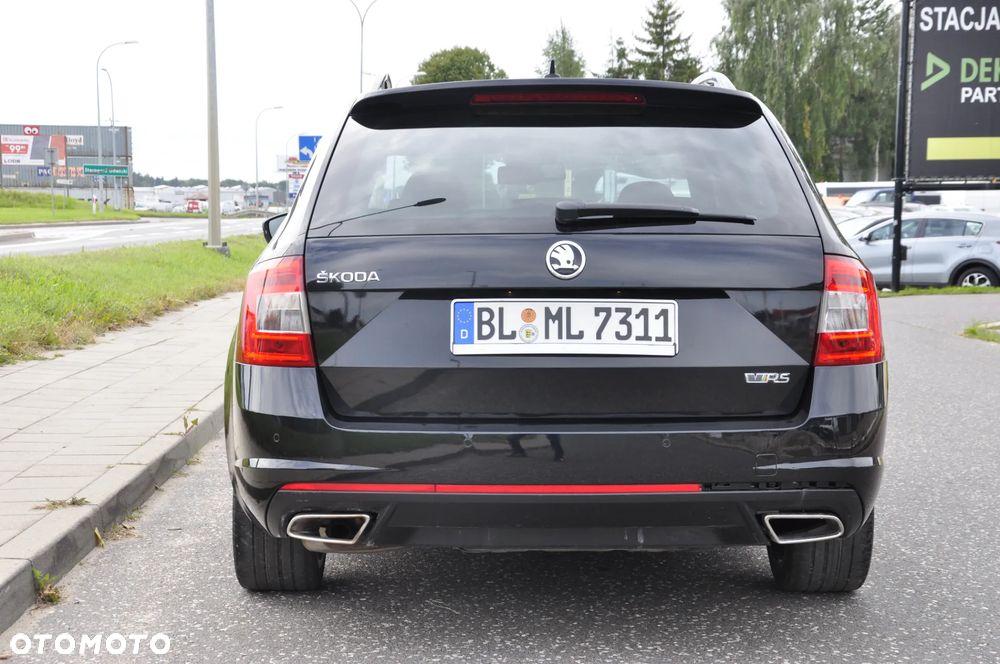 Skoda Octavia 2.0 TDI DSG RS - 6