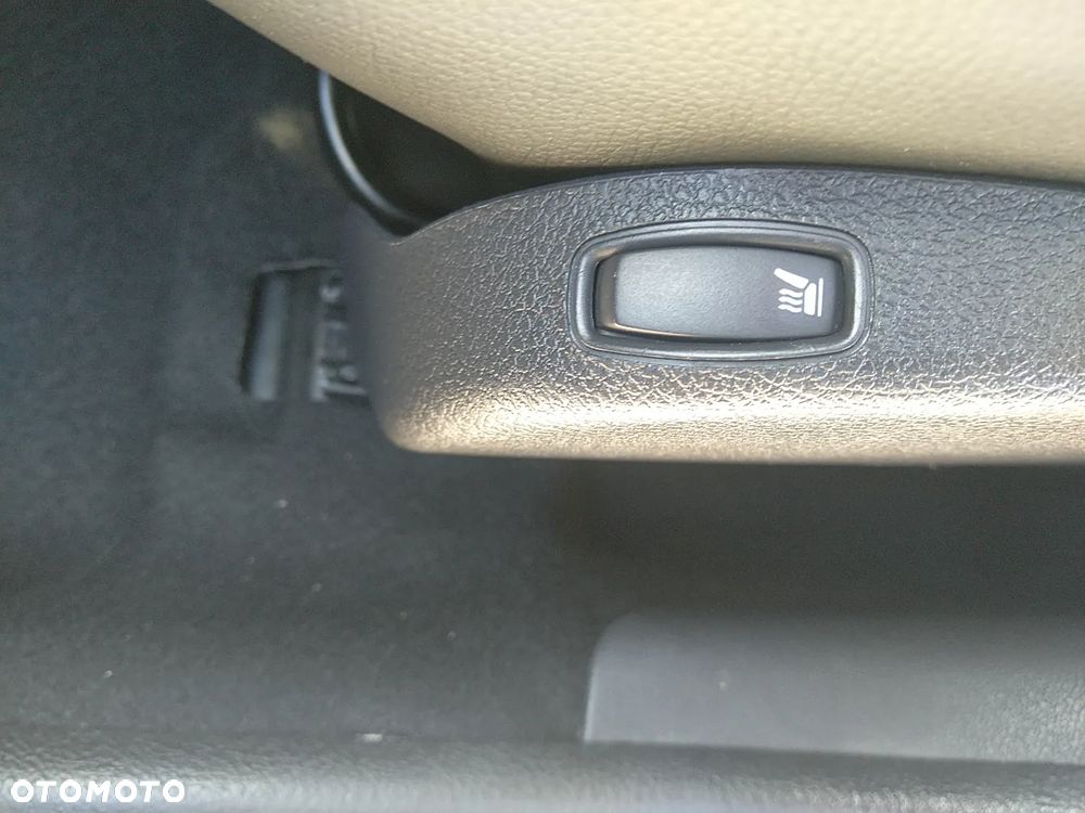 Dacia Duster 1.2 TCe Celebration - 26