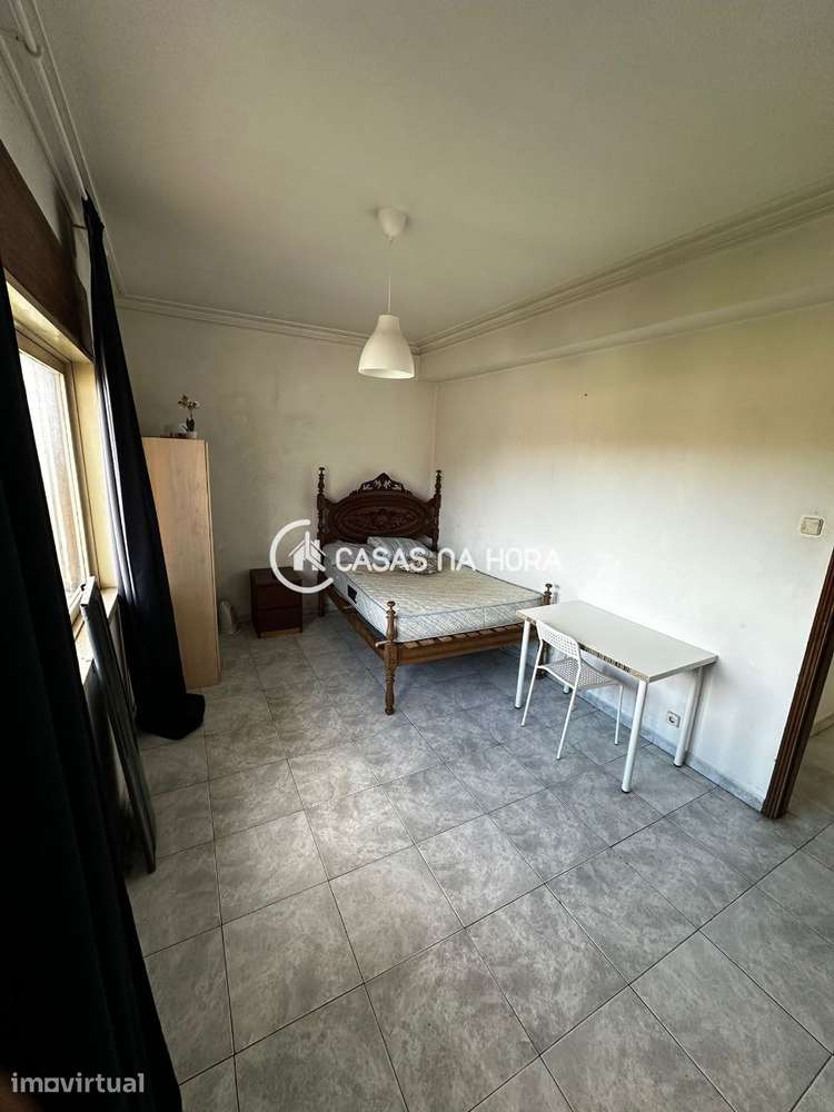 Quarto single no centro de Oliveira de Azeméis | Mobilado - Grande imagem: 3/5