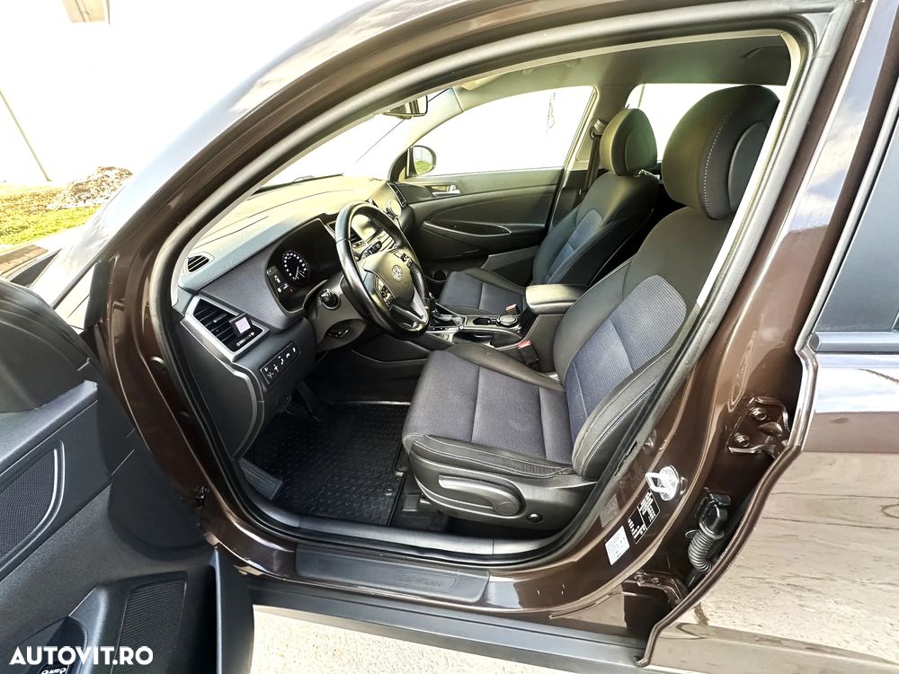 Hyundai Tucson 2.0 CRDI 4WD Automatik Advantage - 8