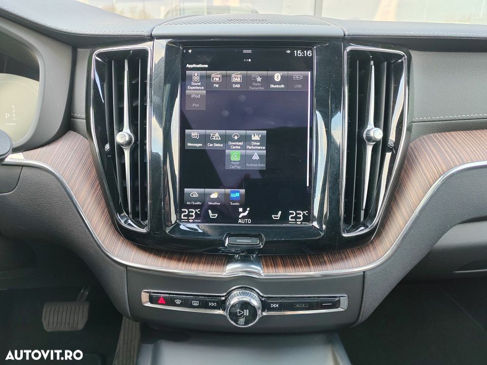 Volvo XC 60 T8 AWD Recharge Geartronic Inscription - 25