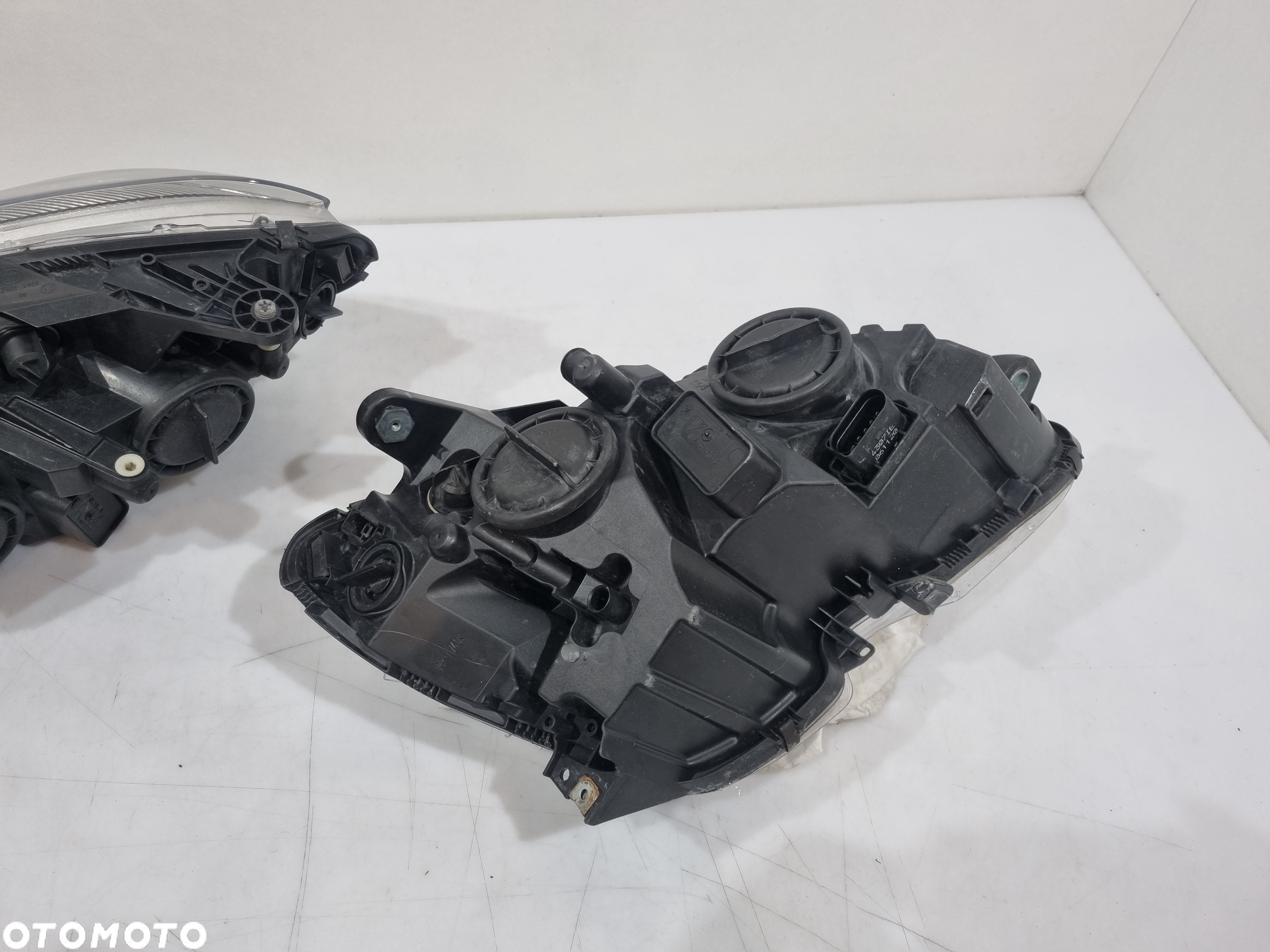 MERCEDES C-KLASA W204 LAMPA  LEWA!!! PRZÓD A2048208461  A2048208361 EUROPA - 6