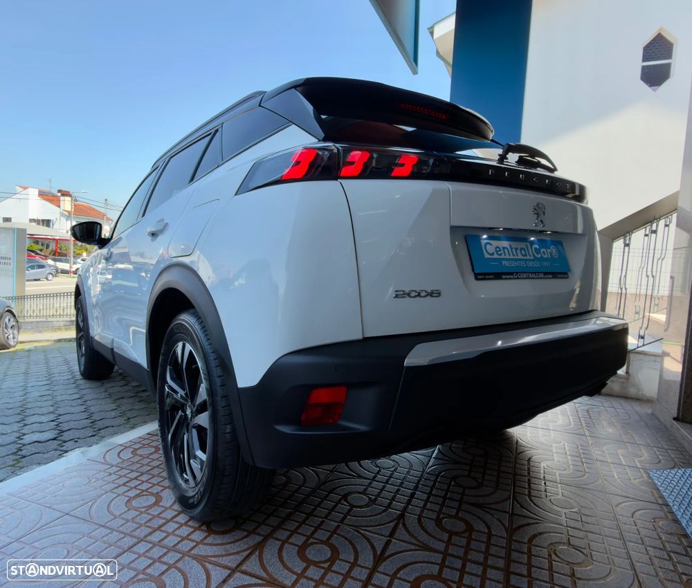 Peugeot 2008 1.2 PureTech Allure - 9