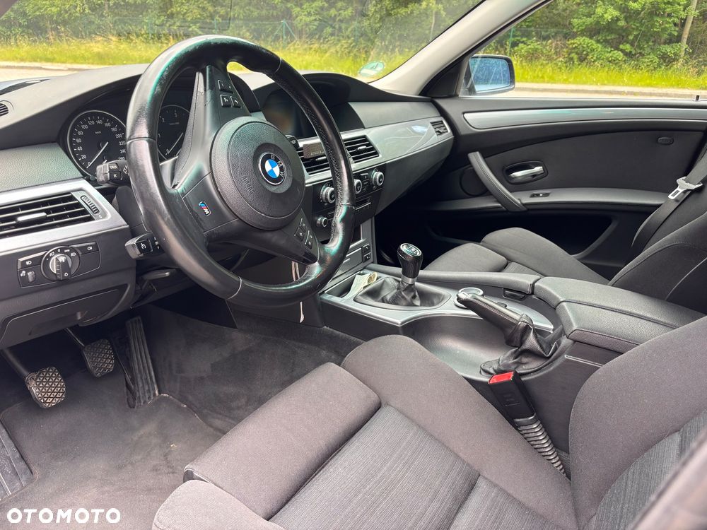 BMW Seria 5 520d Edition Exclusive - 17