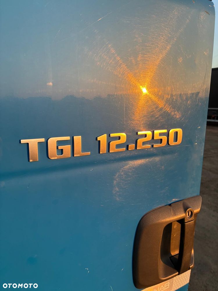 MAN TGL 12.250 - 9