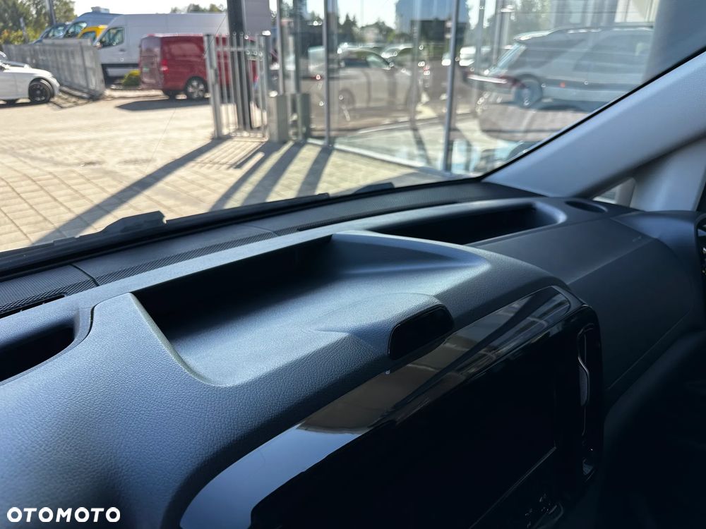 Mercedes-Benz Vito - 19