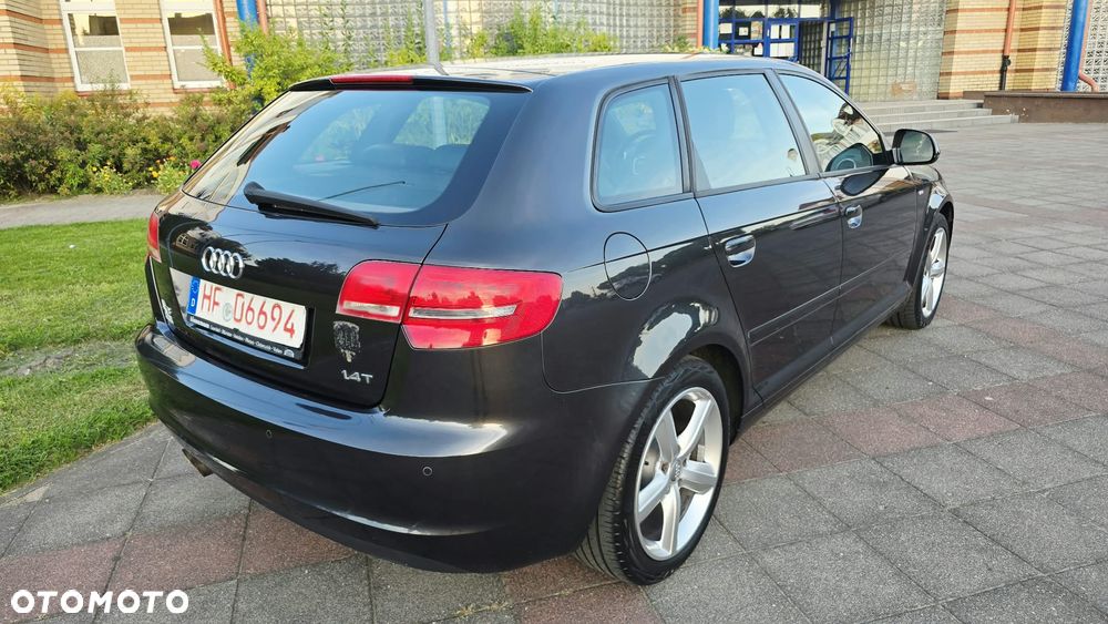 Audi A3 Sportback 1.4 TFSI S line Sportpaket - 4