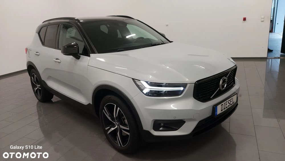 Volvo XC 40 D3 SCR R-Design - 2