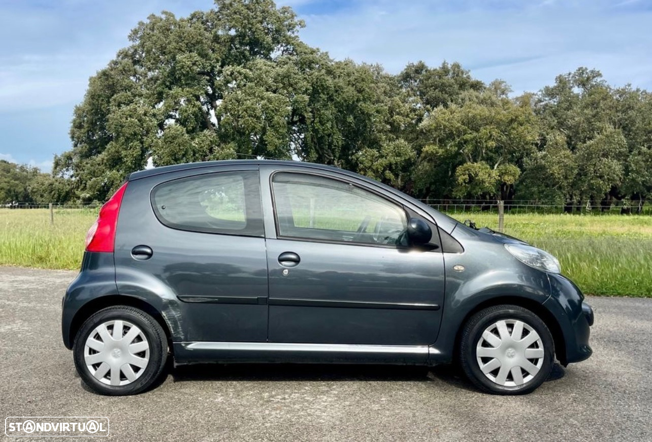 Peugeot 107 1.0 Urban - 4