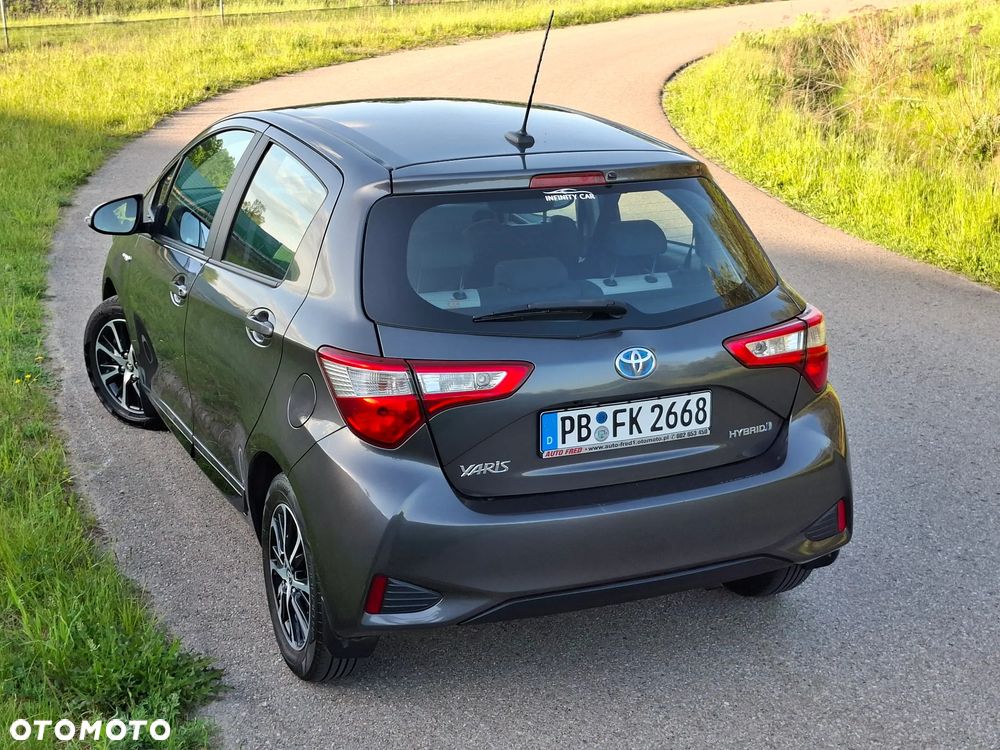 Toyota Yaris Hybrid 100 Active EU6 - 14