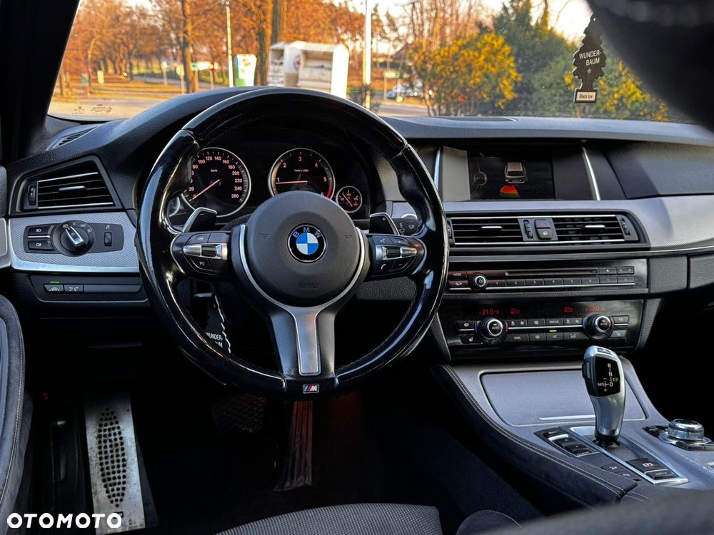 BMW Seria 5 520d M Sport Edition - 8