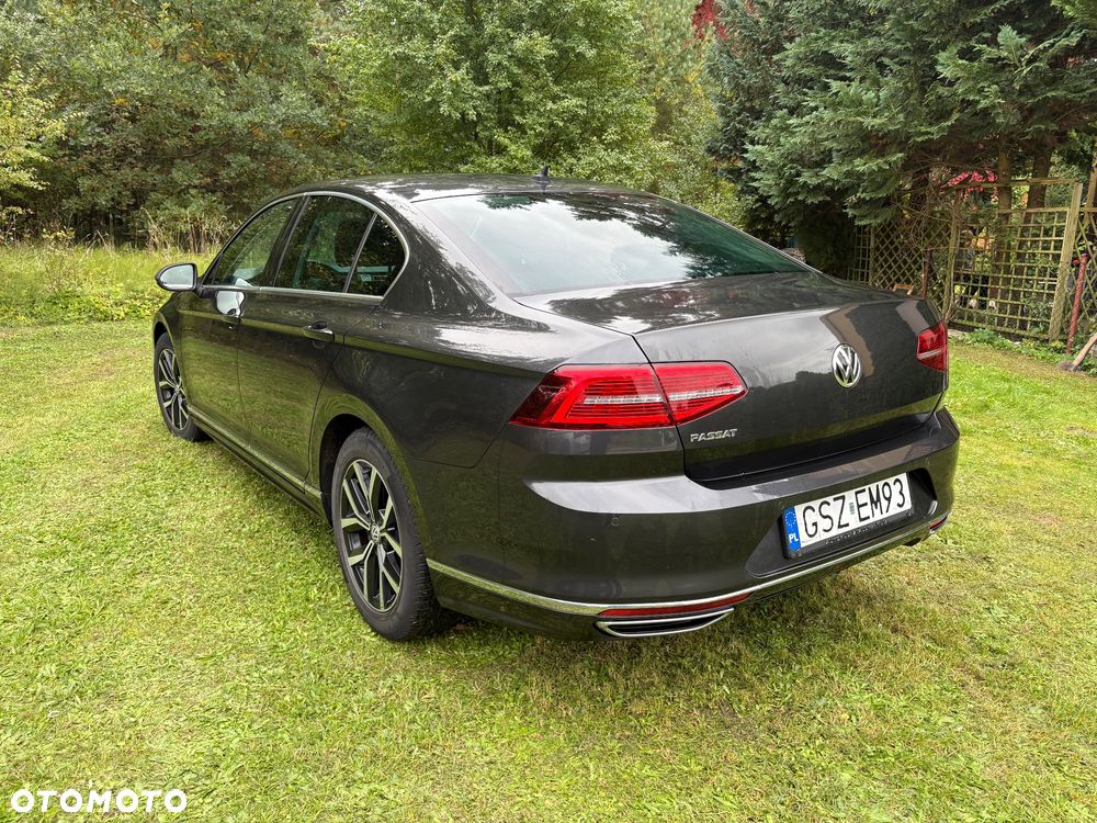 Volkswagen Passat - 3