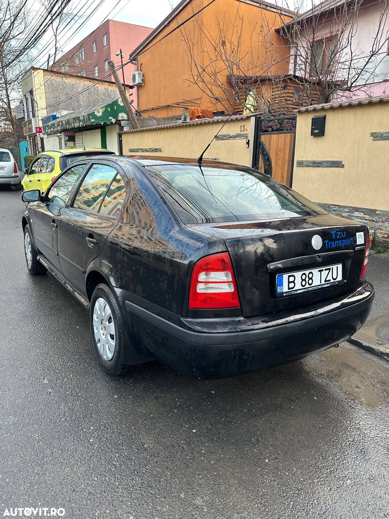 Skoda Octavia 1.6 Ambiente - 3