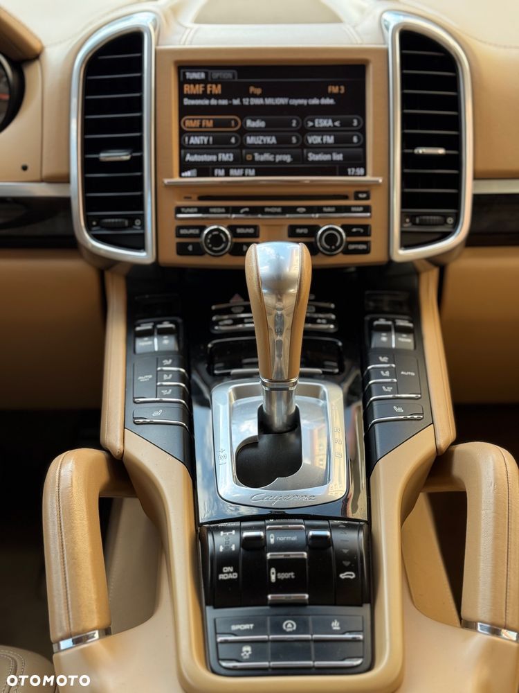 Porsche Cayenne S Diesel - 18