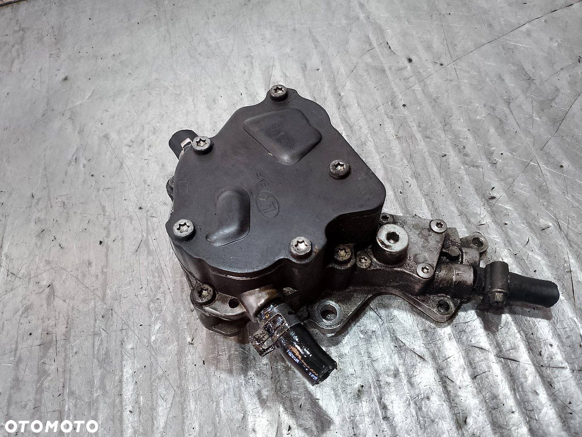 POMPA VACUM AUDI A4 B5 038145209A 1.9 TDI - 5